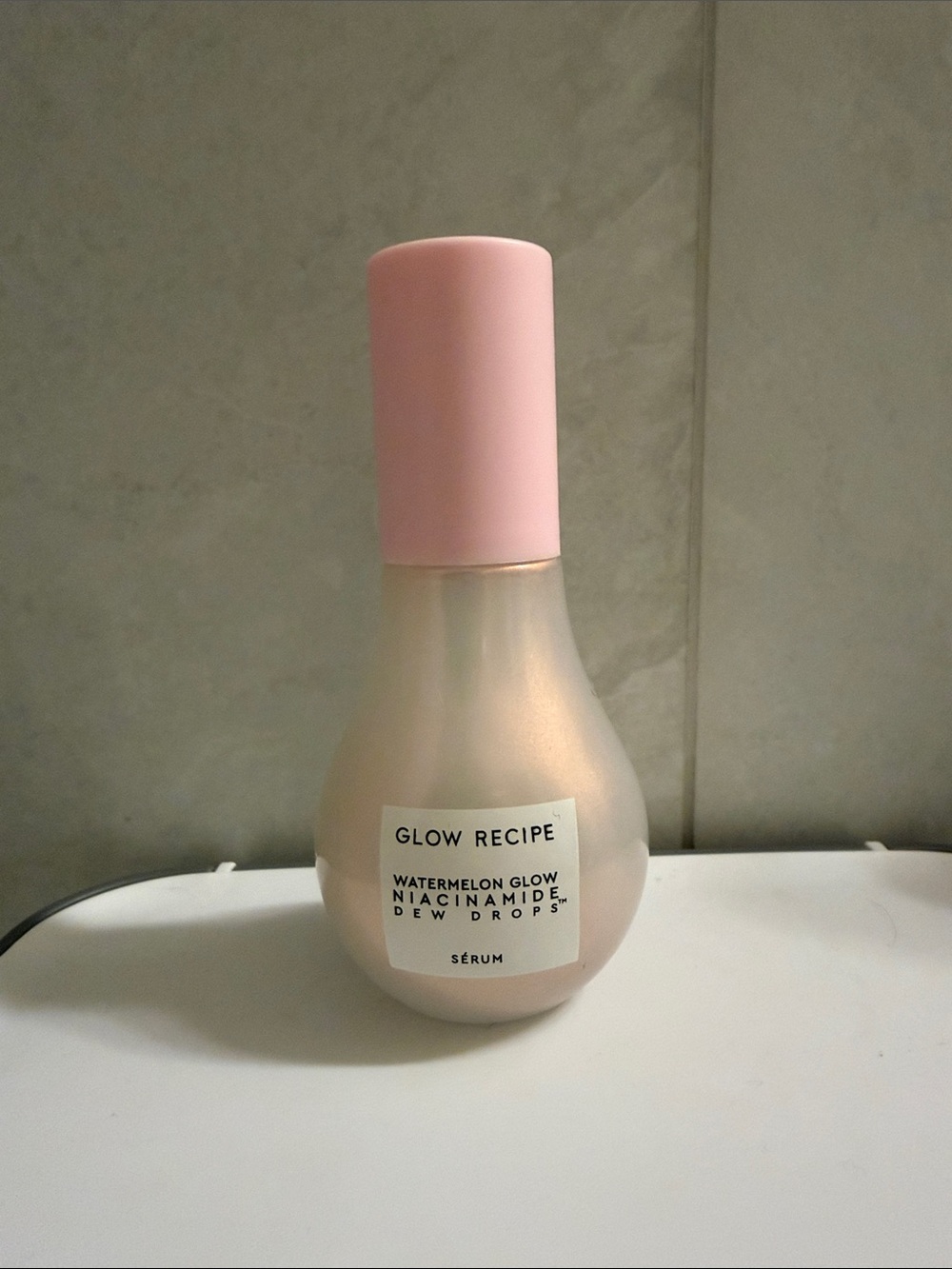 Never Used* Glow Recipe Niacinamide Dew Drops Primer - Pink and Champagne Bottle